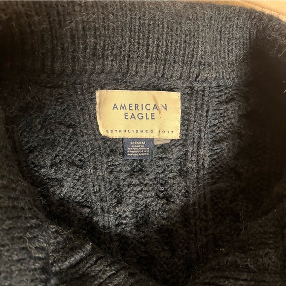 American Eagle Cardigan - Picture 2 of 3